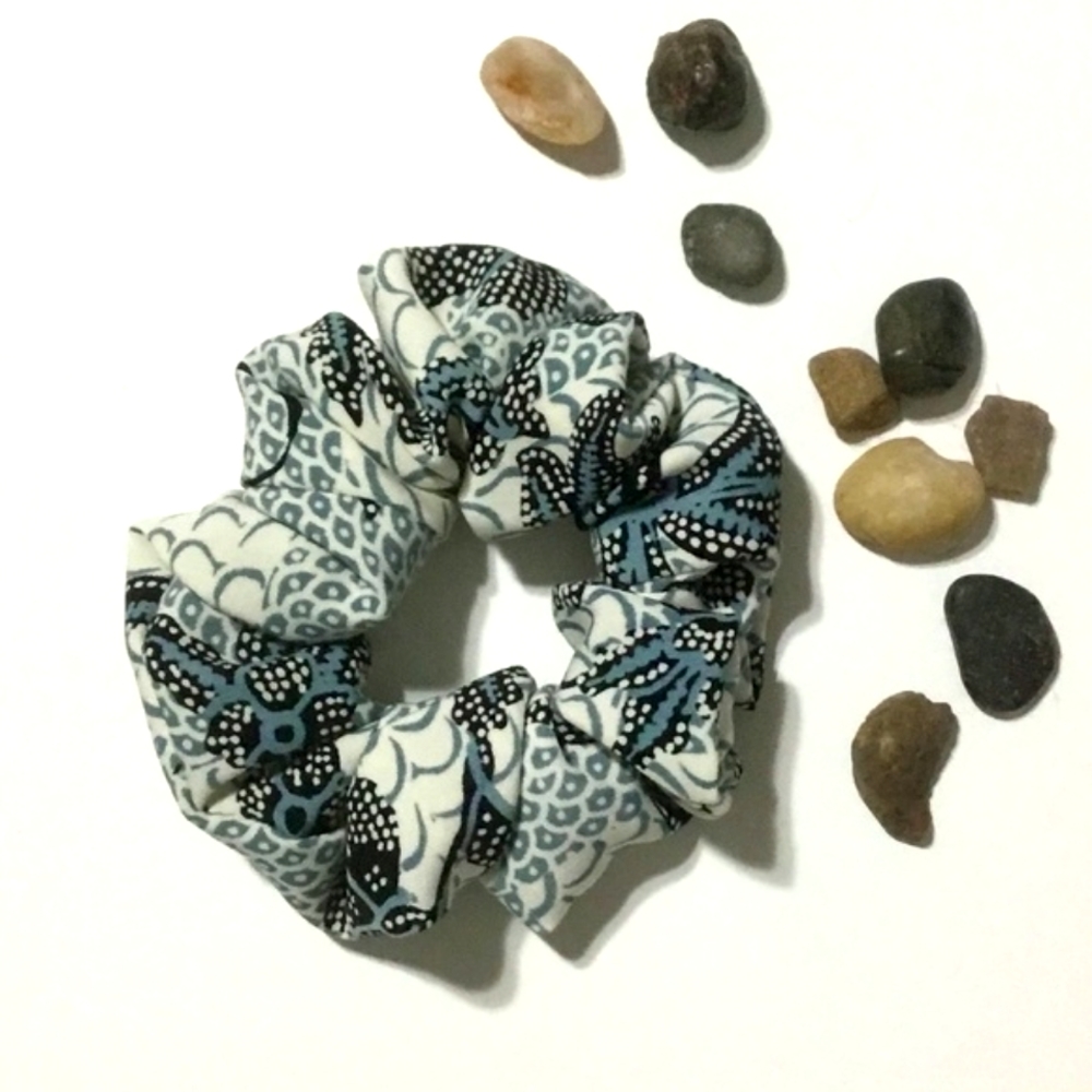 Single Batik Scrunchies